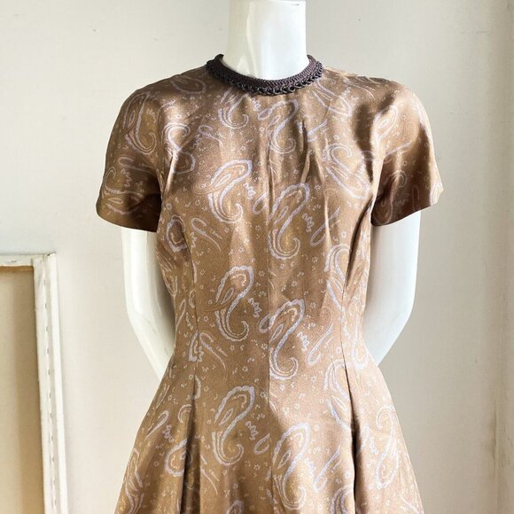 Vintage Paisley Print Beige Blue Earthtones Short Sleeve Fit and FLare Dress S - Picture 2 of 10